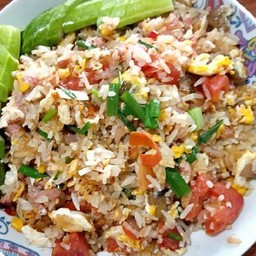 ข้าวผัดแหนม