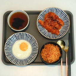 เซ็ทรามยอนไก่ทอดซอสเกาหลี