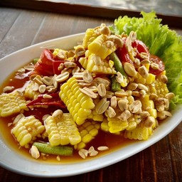 ส้มตำข้าวโพด
