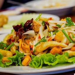 ยำสามกรอบ
