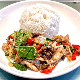 กะเพราปลาทู ราดข้าว