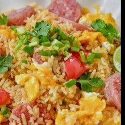 ข้าวผัดแหนม