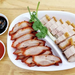 หมูแดง หมูกรอบ จานเดี่ยว