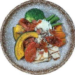 สลัดผักย่างควินัว เซซามียูสุเดรสซิ่ง