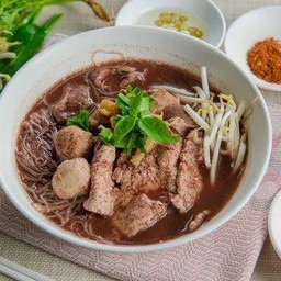 ก๋วยเตี๋ยวน้ำตก-น้ำใส ลูกชิ้น (ก๋วยเตี๋ยวเรือ)