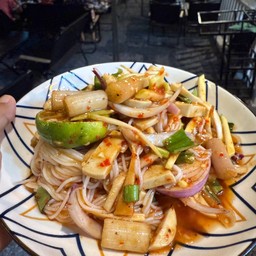 ยำขนมจีน