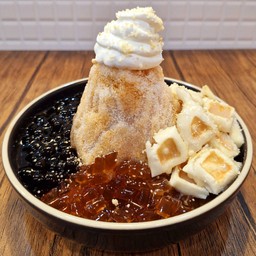 เป่าปิงชาไทย หมั่นโถววาฟเฟิล