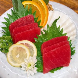 S12 Maguro Sashimi