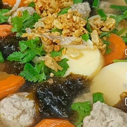 เซ็ทข้าวไข่เจียวหมูสับ+แกงจืดเต้าหู้หมูสับสาหร่าย