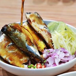 ปลาทูต้มน้ำอ้อย (ตุ๋นเตาถ่าน 12 ชม. )