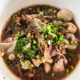 เซ็ทเกาเหลาเนื้อ + ข้าวเปล่า