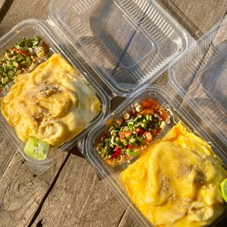 ข้าวยำปลากระป๋อง ไข่อะไรดี