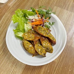 ไส้อั่วเห็ดถอบ