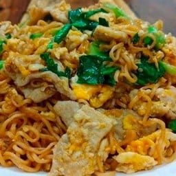 ป้าต้อยอาหารตามสั่ง หมู่8แก่งเสี้ยน