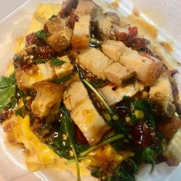 ข้าวขาหมูสีลม(เจ้าเก่าตลาดรุ่งเจริญ) 924