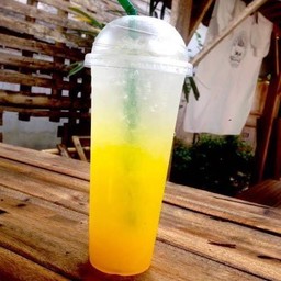 น้ำเสาวรสโซดา