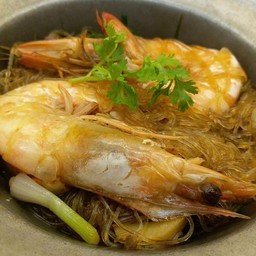 กุ้งแช่บ๋วยอบวุ้นเส้น