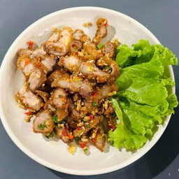 หมูสามชั้นคั่วพริกเกลือ