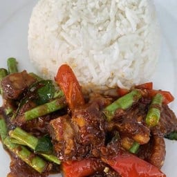 อาหารตามสั่ง ทอดมันกุ้ง ปอเปี๊ยะทอด (เจ้าเก่าหน้าบ้านเอื้ออาทร)