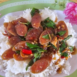 ข้าวราดกะเพราไก่เชียง