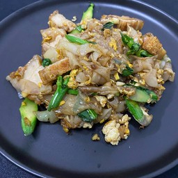 ผัดซีอิ๊วหมูกรอบ