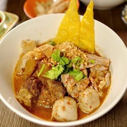 มณี ก๋วยเตี๋ยวเรือ แสมดำ