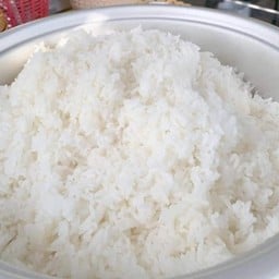 ร้านข้าวแกงเจ๊โบว์