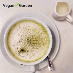 มัทฉะลาเต้ร้อน