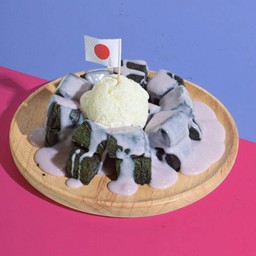 โทสต์โชร์คุปังชาโคลเผือกหอม+ไอศครีมนมฮอกไกโด