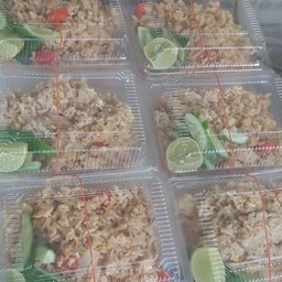 ข้าวกล่อง คละเมนูที่ราคา 75 บาทได้นะคะ