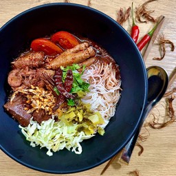 ขนมจีนน้ำเงี้ยว