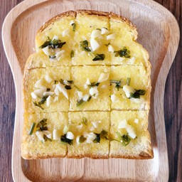 มินิโทสต์เนยกระเทียม