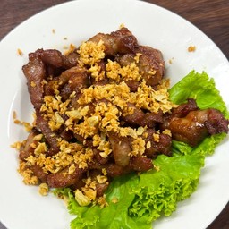 หมูทอดกระเทียม