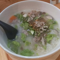 ข้าวต้มหมูสับ