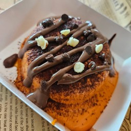 เค้กช้อคโกแลตราด ชาไทยลาวา