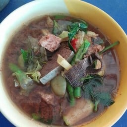 ลุงกล้าลาบยโสธร