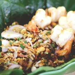 ยำตะไคร้ทอดกุ้ง