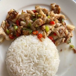ครัว กัส เกรซ อาหารตามสั่ง