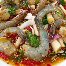 ยำไหลบัวกุ้งสด