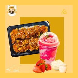 ข้าวไก่ทอดซอสเกาหลี+โยเกิร์ตสตอเบอร์รี่ปั่น