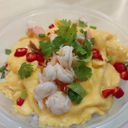 ข้าวไข่ข้นหน้ากุ้งพริกสด