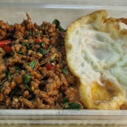 ร้านกะเพราวายร้าย .ซ10