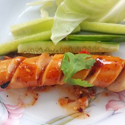 ไส้กรอกไก่หนังกรอบ (เหลือ2ไม้)