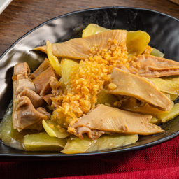 เกี่ยมฉ่ายผัดกระเพาะหมู