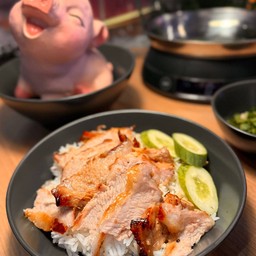 (ลด 15%) เซ็ตรวมแก๊งค์(ข้าวหน้าคอหมูย่างใหญ่ (L)x4,โค้กx2,ชบาx2) ปกติ 596 บาท