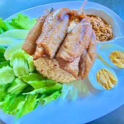 ข้าวปลาทูหวานน้ำพริกมันปู