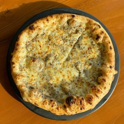 Truffle Creamy Pizza