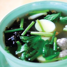 แกงจืดเต้าหู้-สาหร่าย