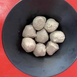 ลูกชิ้นเนื้อลวก(8ลูก=55บาท)