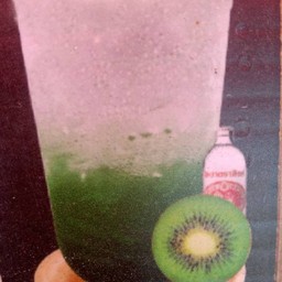 กีวี่โซดา